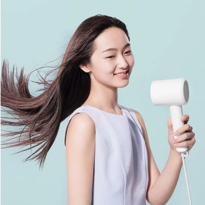 Portable Hair Care Blower / Quick Drying / Smart Thermostatic